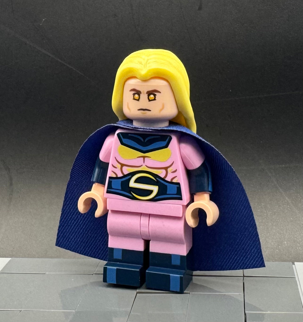 Superpowered Surveiller
