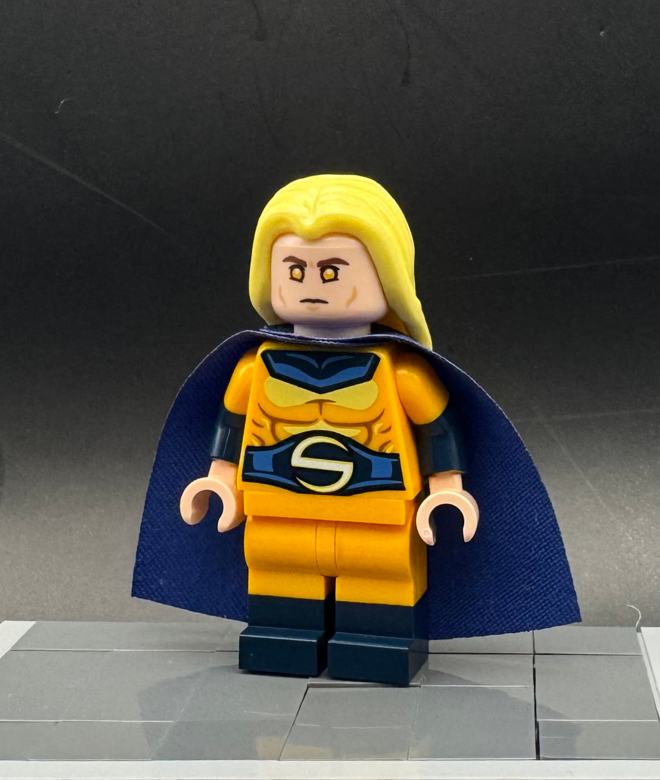 Superpowered Surveiller